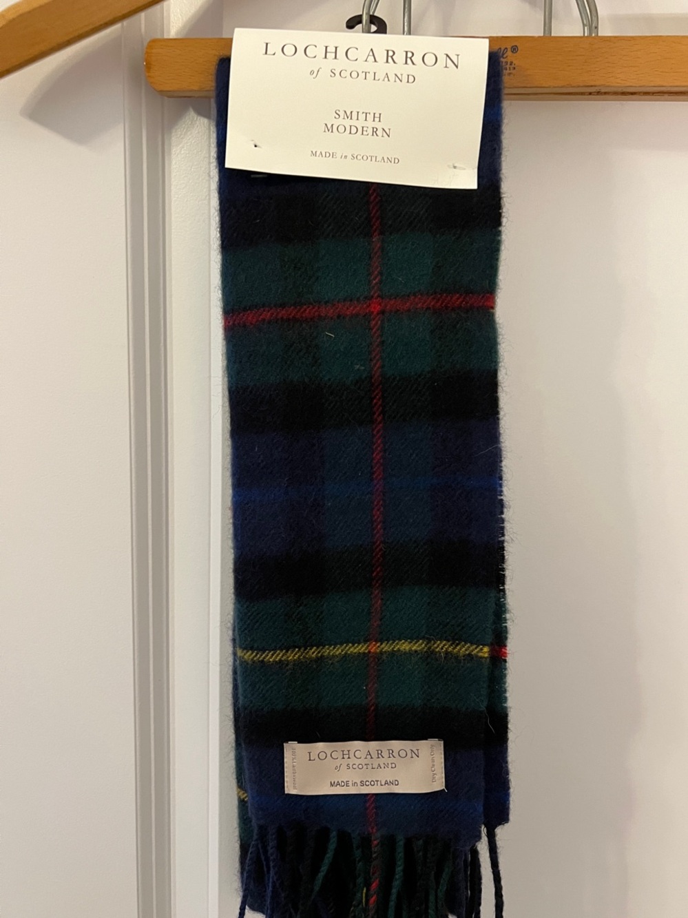 Lochcarron Scottish Tartan Wool Scarf in Green/Blue